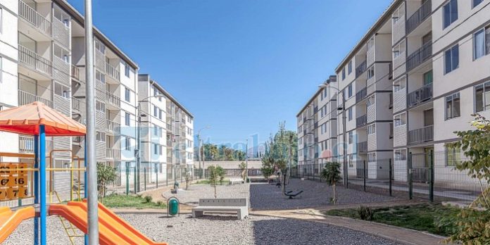 Condominio Aires del Valle 2 enfrenta una crisis administrativa y financiera que mantiene en incertidumbre a cerca de 200 familias del sector (Imagen: Preludio Radio).