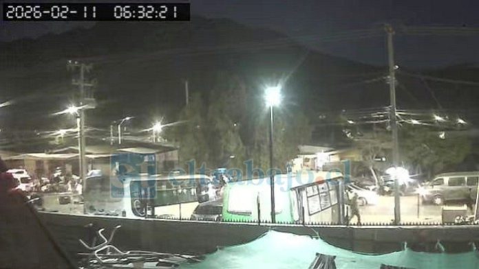 Vecinos denuncian que cada mañana vehículos se estacionan frente a las viviendas en calle Diego de Almagro, generando molestias y falta de control en el sector.