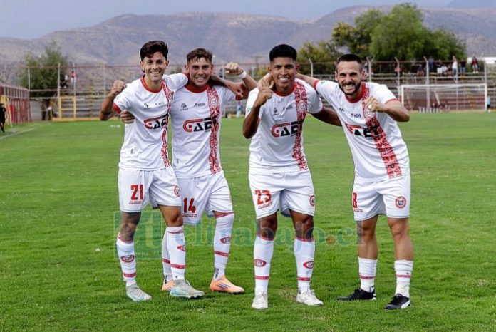 CON TODA LA ILUSIÓN.- Mañana será el debut de Unión San Felipe en el campeonato de plata del fútbol chileno
