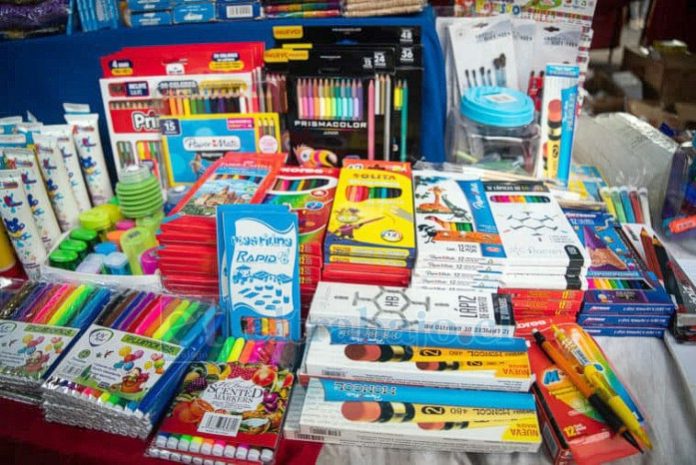 El Sernac logró detectar diferencias de hasta más de tres mil por ciento en los precios de los útiles. (Foto El Diario, José Daniel Ramos)