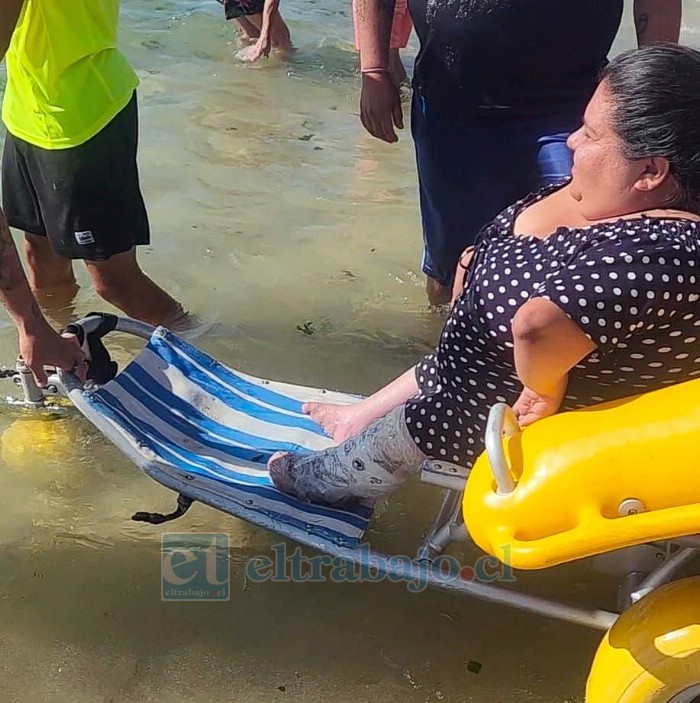 Se utilizaron sillas anfibias que facilitaron el ingreso al mar en condiciones de seguridad.