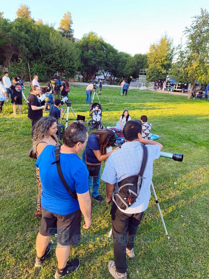 Gran convocatoria tuvo la actividad en Calle Larga.
