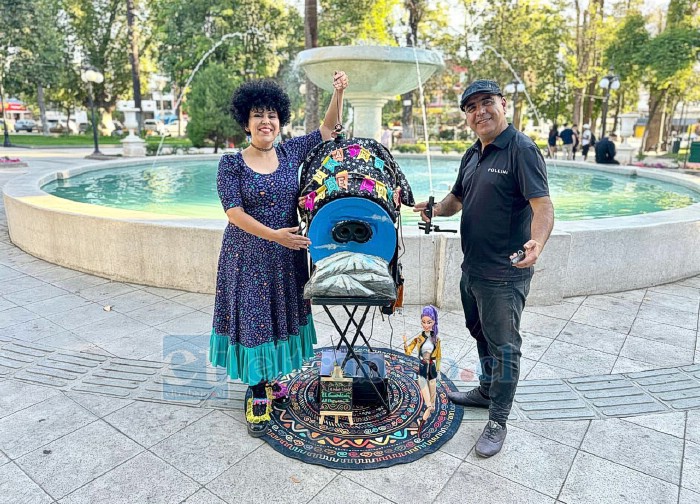 Nina Legrand y Hugo Antonio Hernández Urtubia, titiriteros del Valle del Aconcagua.