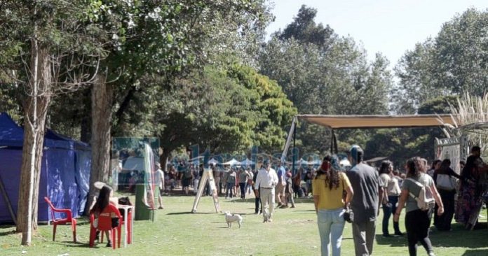 Más de mil personas dijeron presente en el evento desarrollado en Los Manantiales.