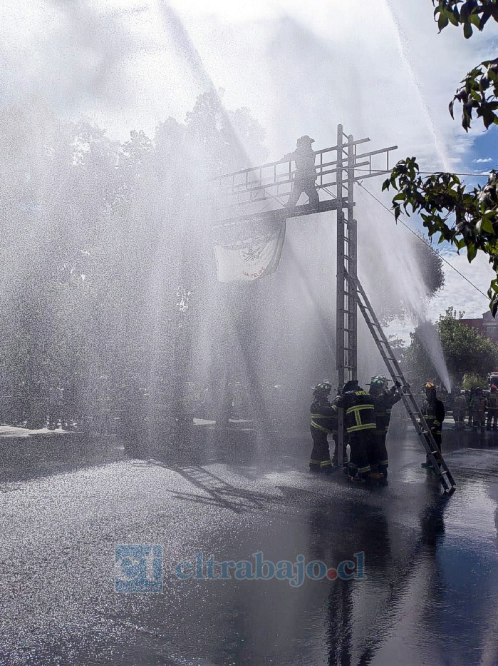 Ceremonias tradicionales, reconocimientos a voluntarios y actividades abiertas a la comunidad han marcado el aniversario número 143 de la institución.