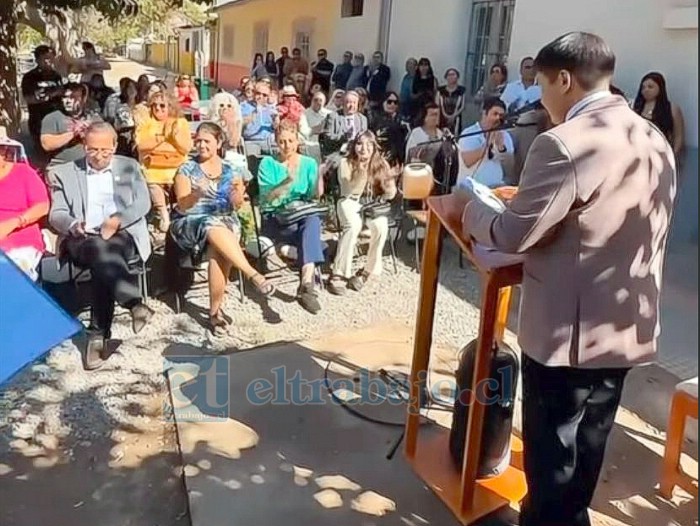 El fundador del museo, entregando unas palabras a los presentes en el hito cultural.