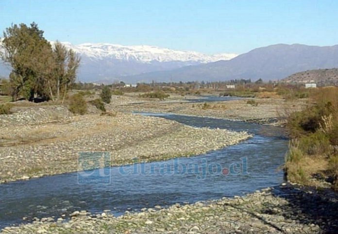 En Santa María piden erradicar toma ‘vip’ en la ribera del Río Aconcagua.