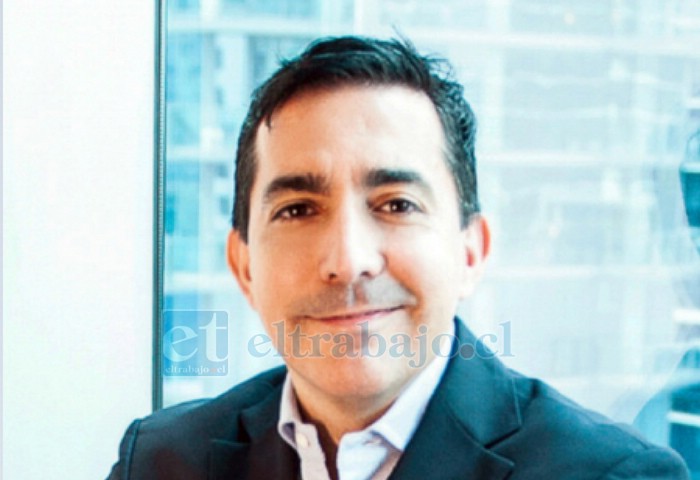 Dr. Alberto Rodríguez-Navarro, médico cirujano chileno y fundador de Levita Magnetics, desarrollador de la tecnología quirúrgica.