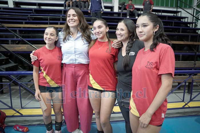 Ministra Natalia Duco en su visita a San Felipe. 