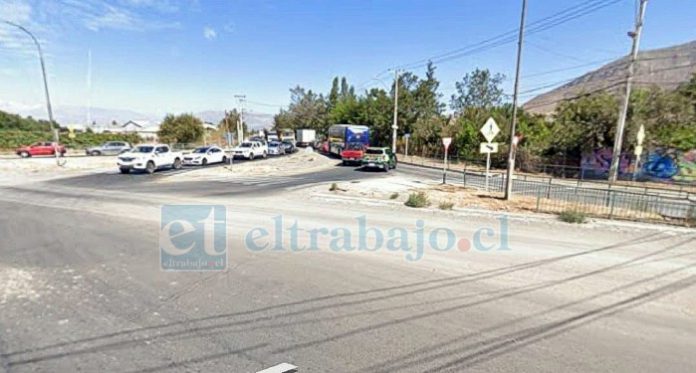 Proyecto contempla la instalación de semáforos en el cruce de ‘Tres Esquinas’.