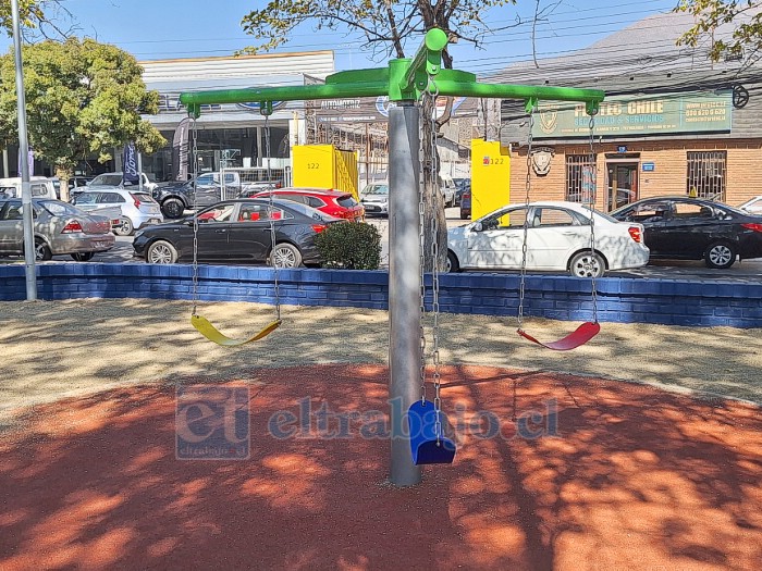 Estos son los columpios instalados en el sector. 