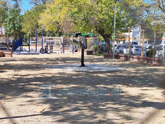 Ya instalan los juegos en la alameda O´Higgins.