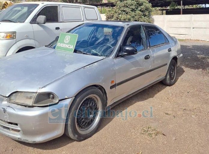 Este es el vehículo recuperado por Carabineros.