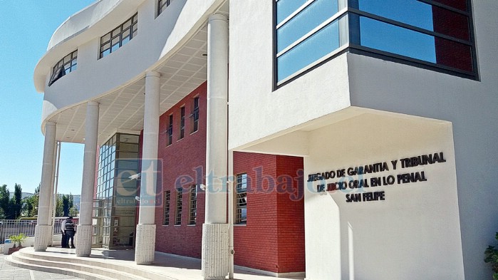 Condenan a exfuncionario municipal a 5 años de cárcel por delitos de cohecho. 