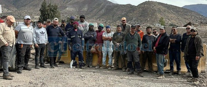 Desalojo realizado por la Municipalidad deja a 31 familias sin su fuente de ingresos.