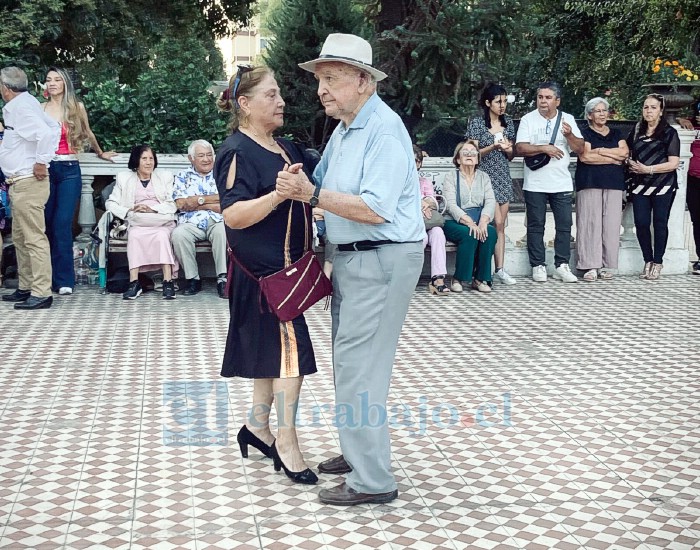 Registro de un encuentro de tango realizado anteriormente por la agrupación Mundo Antiguo Aconcagua.
