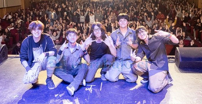 Integrantes de la banda Vitalis en el Festival Nacional ‘Arte al Patio’, realizado en el Teatro Nescafé de las Artes (Imagen: Diego Pérez de @nebula.fotografia).
