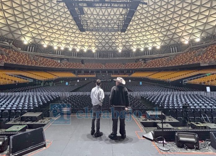 Tomás Vélez y Agustín Valdebenito, jóvenes músicos de Calle Larga y Los Andes, respectivamente, cumplieron el sueño de presentarse en el Movistar Arena junto a la agrupación Fuerza Bendita.