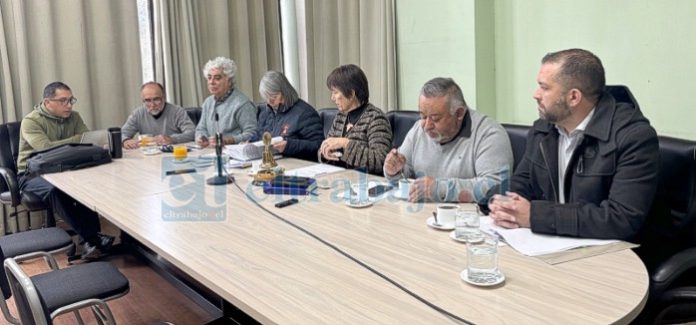 Concejo Municipal aprobó aporte económico extraordinario para estudiantes universitarios.