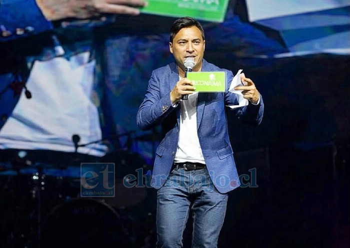Mauricio Henríquez Lucero, locutor y creador de contenido de Santa María, celebró el éxito viral de una de sus publicaciones más vistas.