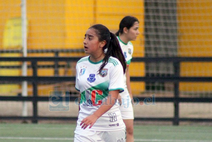 La jugadora Antonia Lazcano será parte del microciclo.