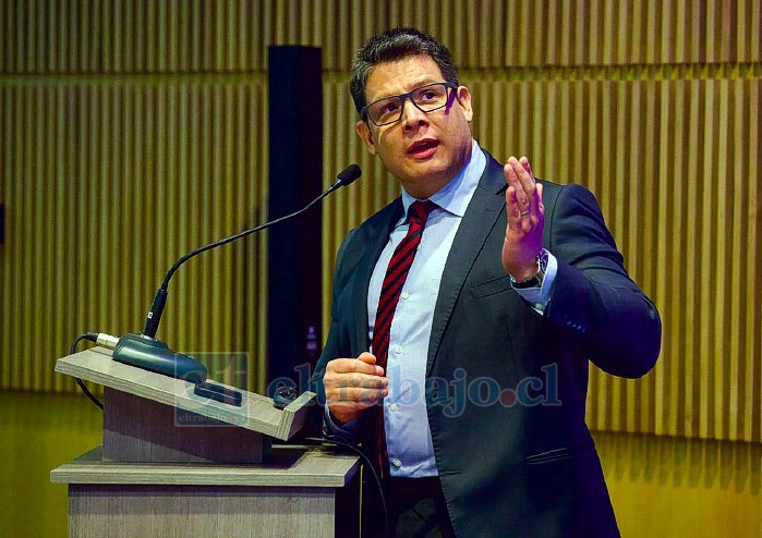 Director del Hospital San Camilo expuso sobre el trabajo que se realiza en el recinto. 