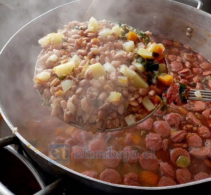 Ricas lentejas fue uno de los menús de este sábado.
