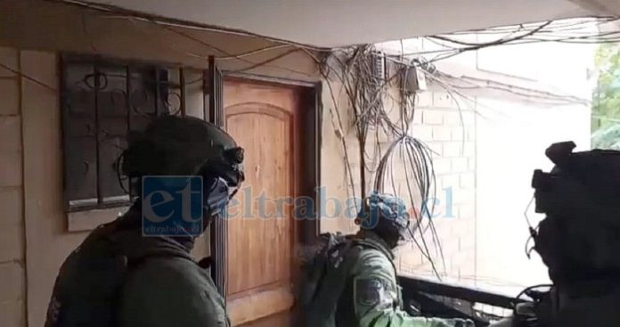 Carabineros ingresó en cinco domicilios del sector norte de San Felipe.