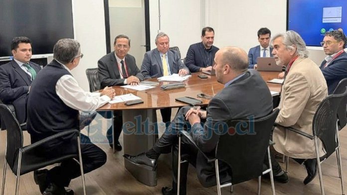 Municipio de Putaendo se reunió con autoridades del Ministerio de Salud por proyecto de centro de diálisis comunal.
