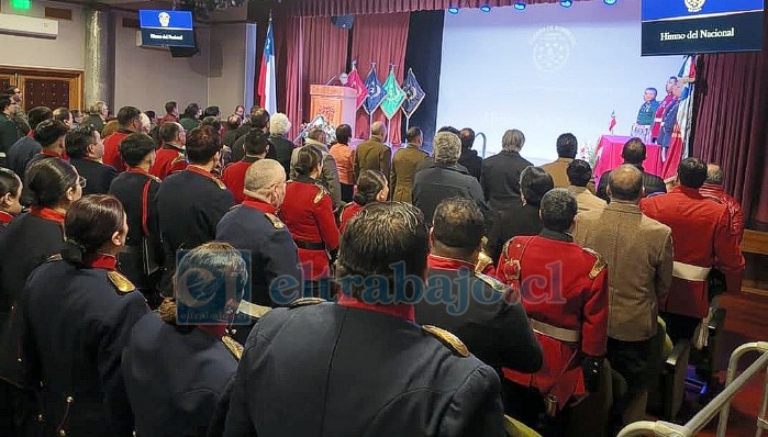 Cuerpo de Bomberos en su ceremonia.