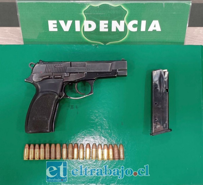 Esta es el arma incautada en el primer procedimiento.
