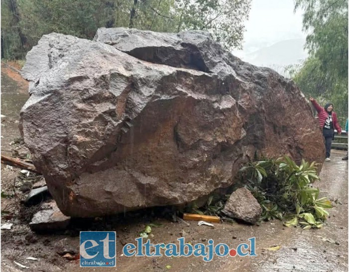 Gran roca cayó en Putaendo.