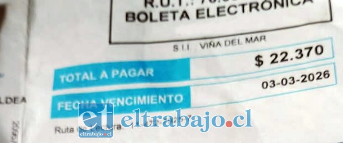 Un recibo de cobro de 22 mil, cuenta promedio que pagaba la vecina.