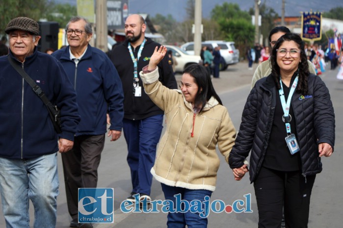 Los alumnos desfilaron para conmemorar el aniversario.