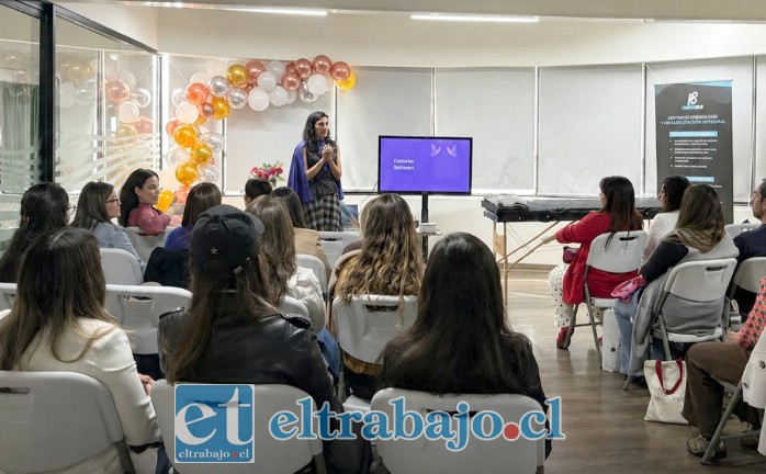 El pasado sábado 22 de agosto se realizó la 3ª Jornada Multidisciplinaria para Mujeres y Familias con Lipedema, instancia que reunió a profesionales de distintas áreas para abordar esta enfermedad.