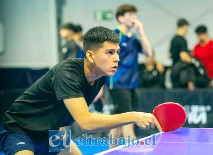 ORGULLO ACONCAGÜINO.- A sus 19 años Bastián Lucero jugará tenis de mesa profesional en España.