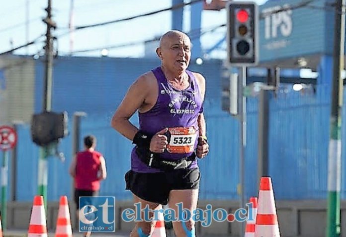 El corredor sanfelipeño cubriendo el recorrido en la TPS.