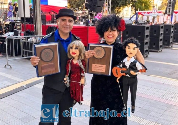 Nina Legrand y Hugo Hernández fueron reconocidos por sus más de 20 años de trayectoria como cultores del teatro tradicional de títeres y marionetas, labor que los ha llevado a recorrer distintos sectores y comunidades del Valle de Aconcagua.