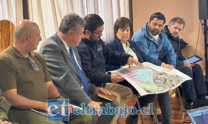 Autoridades se reúnen para coordinar trabajo previo al desalojo de la Toma.