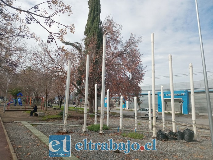 Obras paralizadas en Avenida O’Higgins, entre Portus y Toromazote.