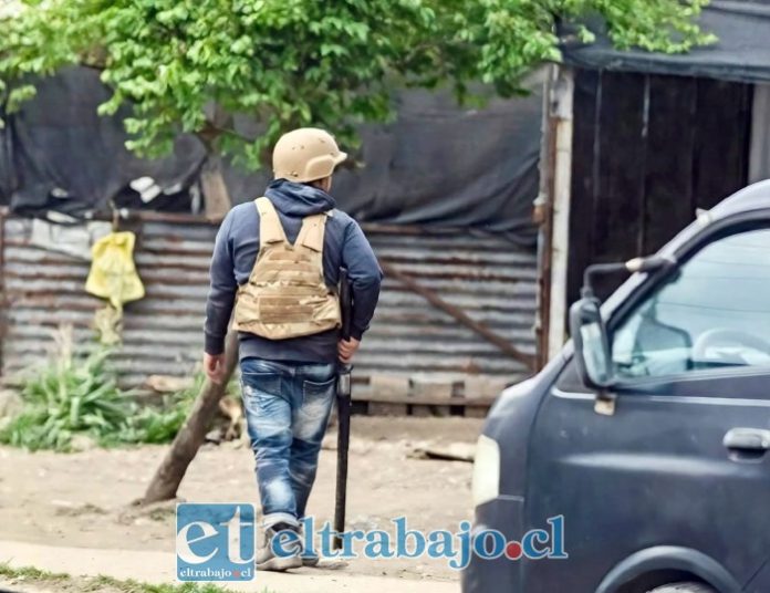 Carabineros detuvo a tres delincuentes en el sector poniente.