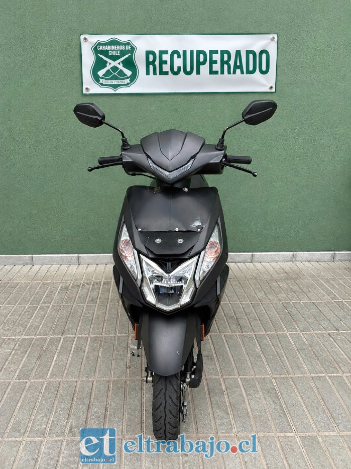 Esta es la motocicleta recuperada por Carabineros en uno de los procedimientos.
