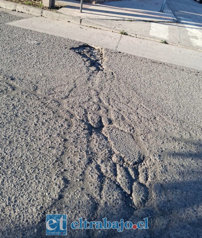 Más del estado de la calle en Villa El Canelo.
