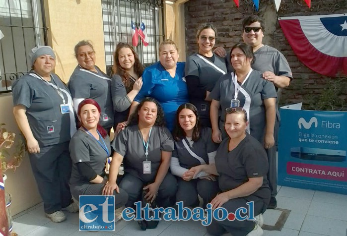 Estudiantes de cuarto año de la carrera de Podología Cínica del Instituto AIEP que efectuaron este operativo.